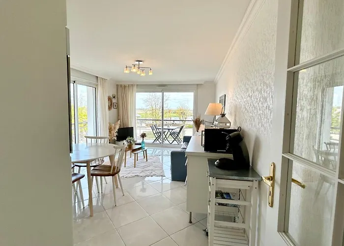 Pointe De Sel, Face Au Port Du Crotoy * Le Crotoy